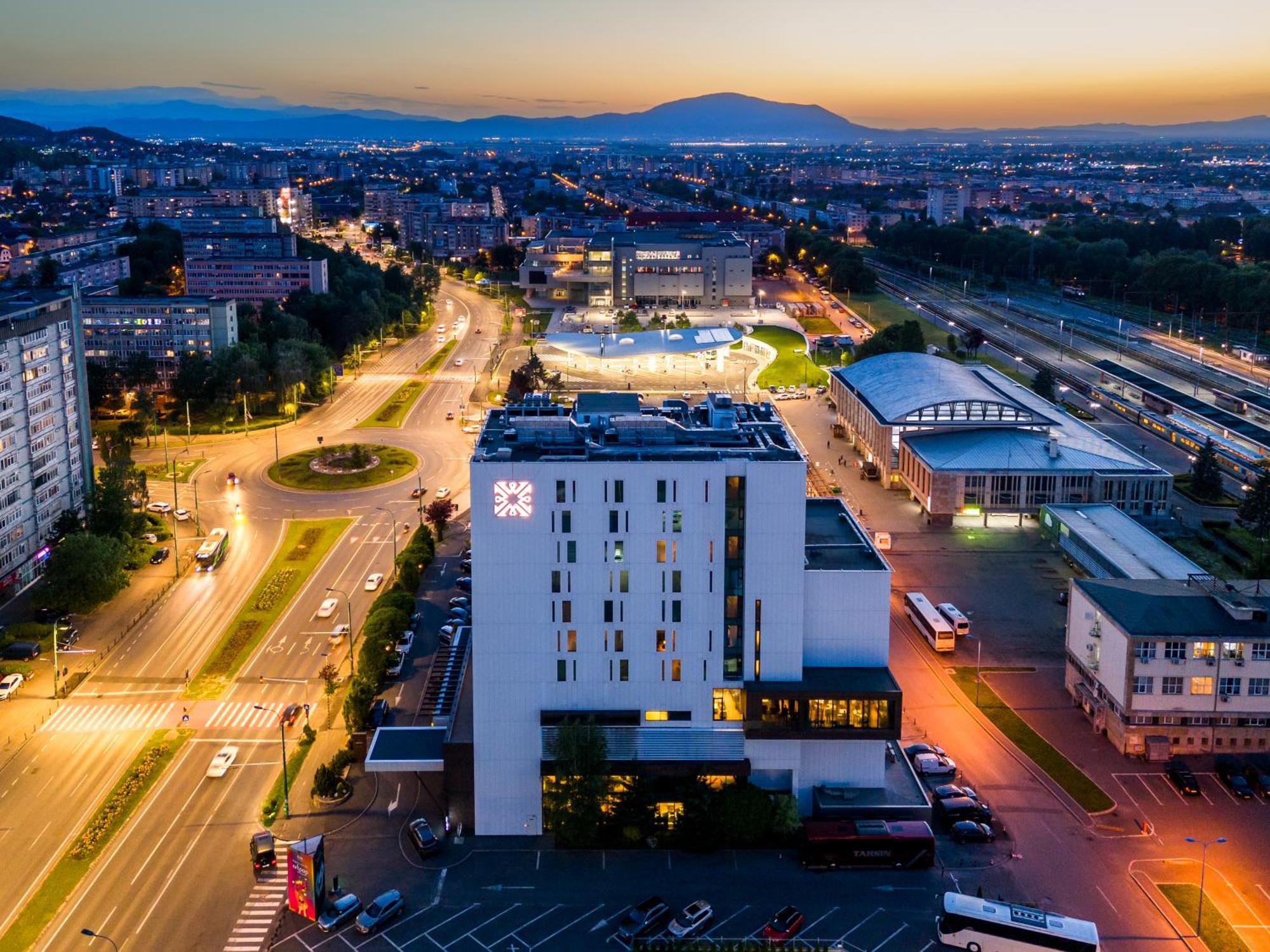 Hotel Kronwell Brașov Exterior foto